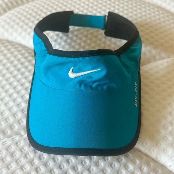 Nike Blue Dri-FIT Visor - Picture 1 of 4